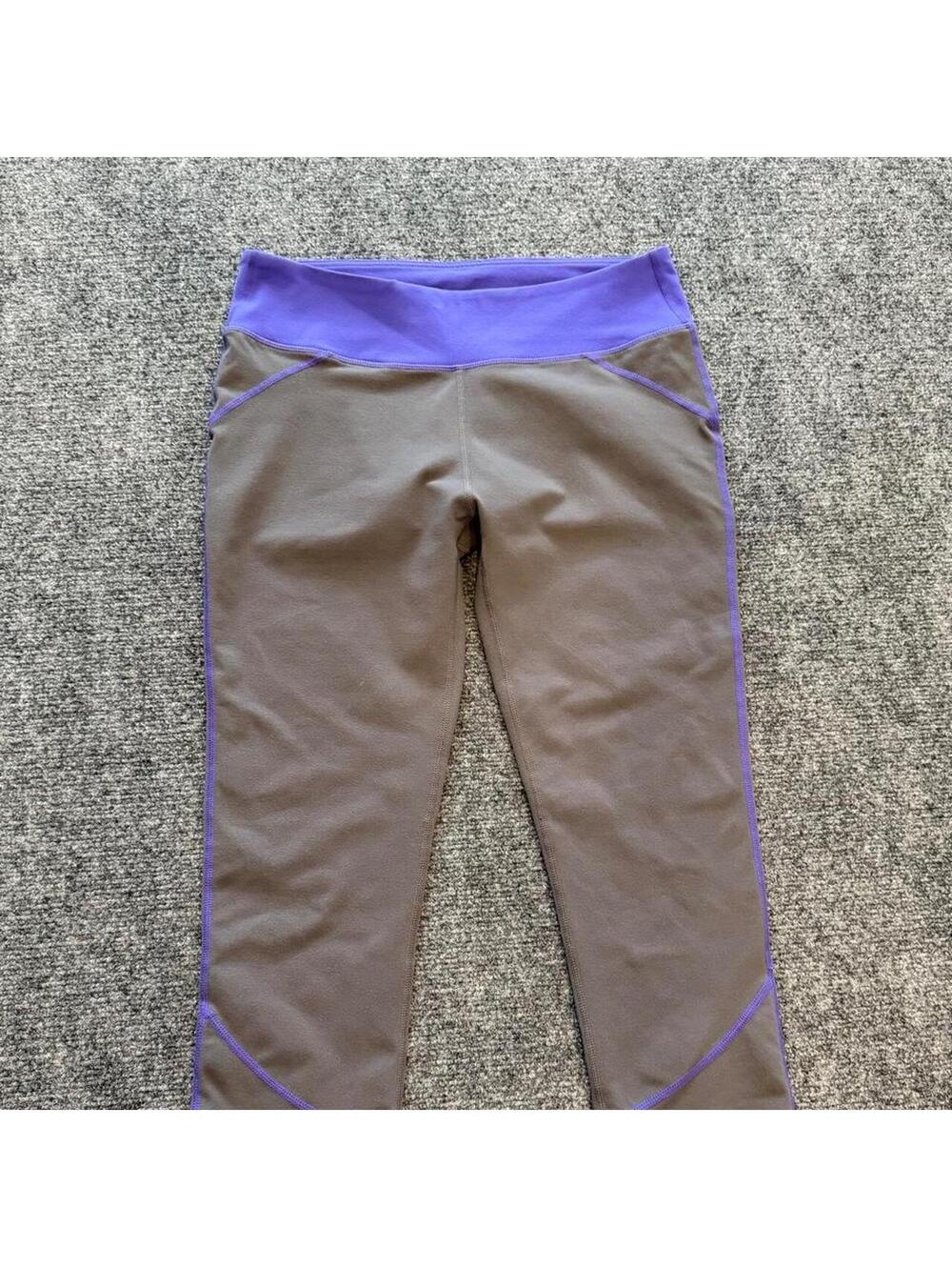 Fabletics buttery soft gray and purple activewear leggings size medium